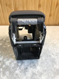 фото thumb №6, Підлокітник середній тунелю матеріал volkswagen оригінальний номер 1k5864251c