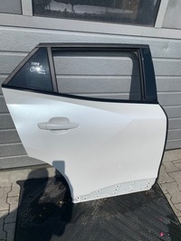 фото thumb №1, Peugeot 2008 ii двері праві зад kwe біла перлина