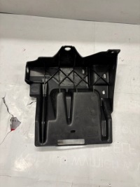 фото thumb №1, Защита аккумулятор - peugeot оригинальный номер 5615.91