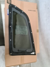 фото thumb №3, Скло ліва задня volvo v60 2022r