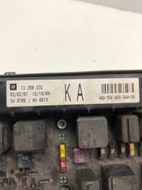 фото thumb №4, Модуль коробка предохранителей opel 13250232