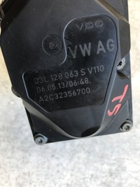 фото thumb №5, Volkswagen оригинальный номер 03l128063s дроссельная заслонка