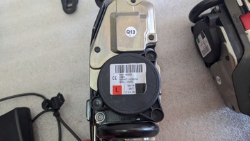 фото thumb №8, M новый оригинальный kpl ремней безопасности mercedes c-klasa w205 красный