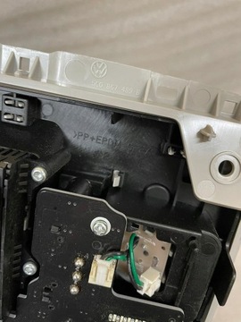 фото thumb №9, Vw golf 7 лампа потолок жёлтая серая 5g0867489b