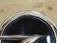фото thumb №2, Эмблема крышки ручка opel corsa f 39185120
