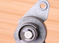 фото thumb №8, Audi a8 d4 вкладка замка кришки багажника 8f0827573