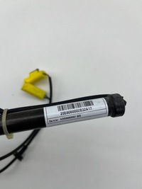 фото thumb №8, Mercedes w205 патрон капот правый левый комплект a2059060002