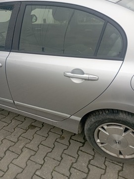 фото thumb №1, Honda civic viii sedan дверь левая зад задние голый gb5