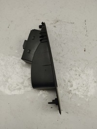 фото thumb №8, Opel astra j 4 iv панель перемикач вікон лівий задня 13301888