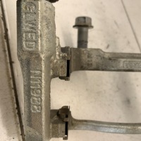 Скоба гальмівні задній праве оригінал vw amarok 2 ford ranger vi 23r Доставка, фото thumb