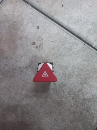 фото thumb №1, Vw golf v plus вимикач аварійних 5m0953509a