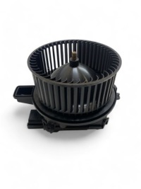 Купити Audi e-tron 2021 вентилятор обдув / повітродувка, фото thumb