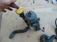 фото thumb №3, Корпус фильтра масла opel corsa combo1.3 cdti