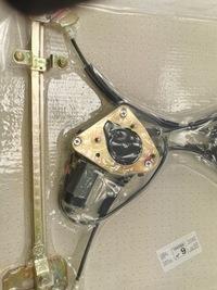 фото thumb №5, Механизм подъемник окон набор mazda 121 lx 93-96 новый oryg mz00++0152