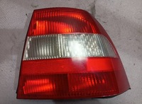 фото thumb №1, Лампа права задня opel vectra