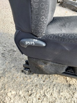 фото thumb №8, Toyota yaris i 99 - 05 r сиденье перед левый правый зад комплект 5d