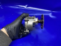 Насос вакуум вакуум 7519457 bmw x3 e83 e70 e71 n52 2.5 b n52b25a с Разборки, фото thumb