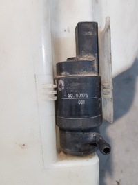 фото thumb №7, Bmw e46 бак рідина омивача 83628089 5.3l