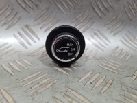 фото thumb №1, Кнопка переключатель открывания крышки opel astra k