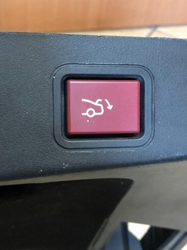 фото thumb №13, Citroen оригінальний номер 96819294zd оббивка багажника c5 iii