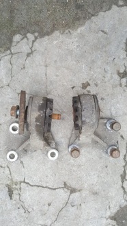 фото thumb №1, Подушка кронштейн jeep patriot compass 06-16r