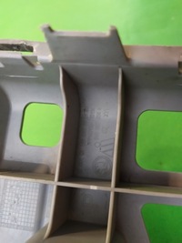 фото thumb №9, Розпилювач фара кріплення skoda fabia iii