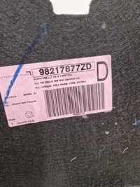 фото thumb №8, Peugeot 308 2020 правая сторона нижний панель бардачка колеса запасного