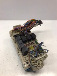 фото thumb №1, Grandis 2.4b коробка предохранителей mr587655