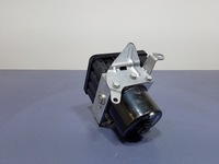 фото thumb №4, Bmw 1 e87 e82 2.0d 120d n47 насос abs 6777159