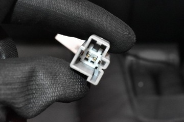 фото thumb №11, Сидіння сидіння пасажира зад задні iii ряд шкіряні tesla модель x 90d 15-21