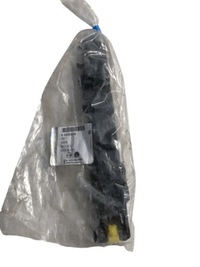 фото thumb №1, Напрямна кронштейн бампера задня лівий opel corsa e