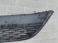 Решётка бампера перед средняя opel astra j iv рестайлинг  13368664 13381812 с Разборки, фото thumb