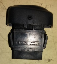 фото thumb №2, Megane i кнопка замка центрального 429993b