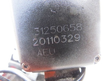 фото thumb №8, Застібка ременя праві зад volvo v60 31250658 31250659