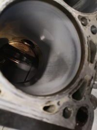 фото thumb №7, Блок двигателя audi a6 c6 3.2 fsi auk 06e103021aa поцарапанный