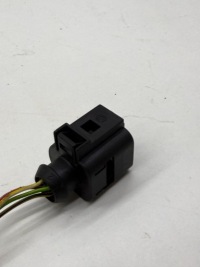 фото thumb №7, Audi volkswagen seat skoda штекер разъём соединитель + трубка  4b0973712
