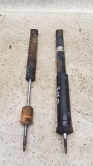 Купить Амортизаторы перед передние комплект mercedes w208, фото thumb