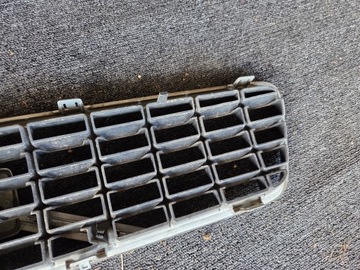 фото thumb №10, Решітка решітка радіатора volvo s40 ii v50 08620116
