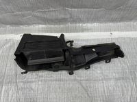 фото thumb №1, Впуск повітря maserati ghibli m157 granlusso 670104211