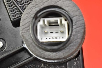 фото thumb №8, Замок двері праві перед переднє eu toyota avensis t27 09-11