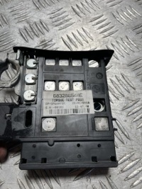 Клемма плюсовая plus предохранитель jeep compass 2 2 16- 68328654ae Цена, фото thumb