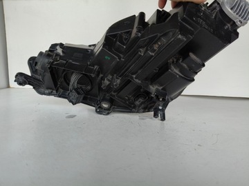 фото thumb №9, Лампа правая фара audi a4 b9 8w 8w0 15- полный led