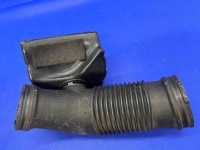 фото thumb №3, Audi a6 c6 труба повітрозабірник повітря 06e129629e