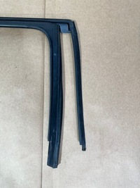 фото thumb №8, Прокладка двері лівий зад, задня, na хром, направляюча mercedes w213 sm sedan