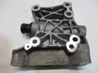 фото thumb №1, Кронштейн land rover discovery sport gj32-6030-aa