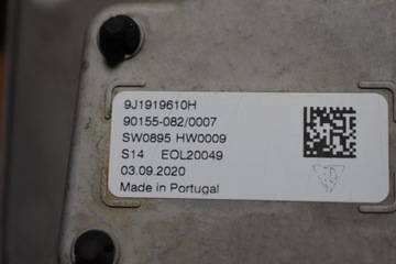 фото thumb №3, Монитор дисплей porsche taycan 1