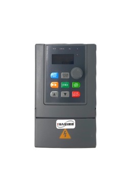 Двигатель 1,5 кВт, редуктор, инвертор 230 В.