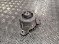 фото thumb №1, Mercedes кронштейн подушка двигуна w205 a2052407900