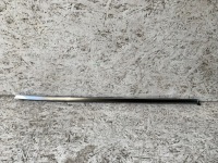 фото thumb №1, Porsche macan 95b молдинг уплотнитель правый задняя