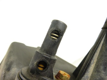 фото thumb №5, Корпус фільтра повітря bmw 5 touring e34